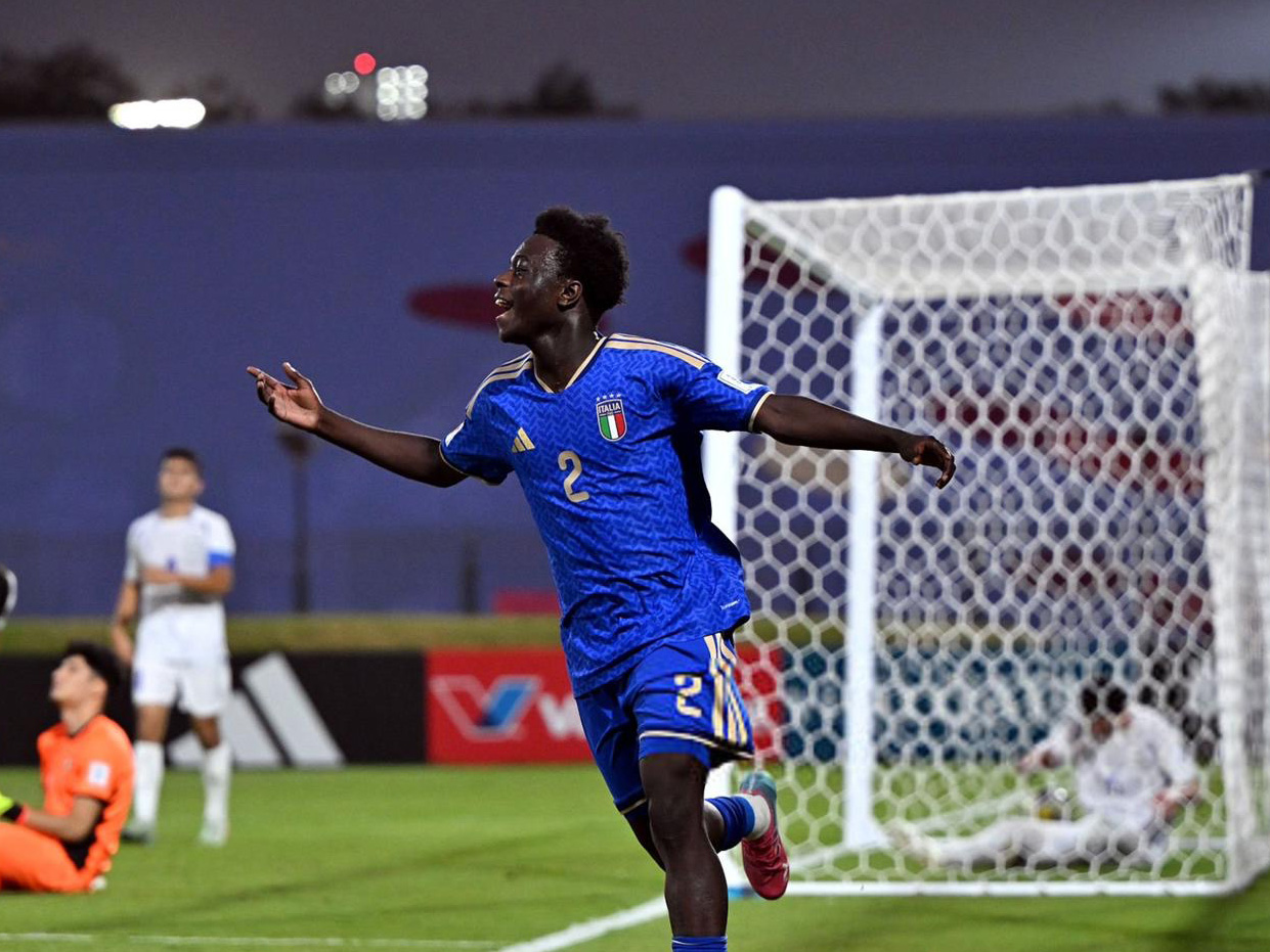 A photo of Dauda Iddrisa celebrating a goal for Italy's U17s
