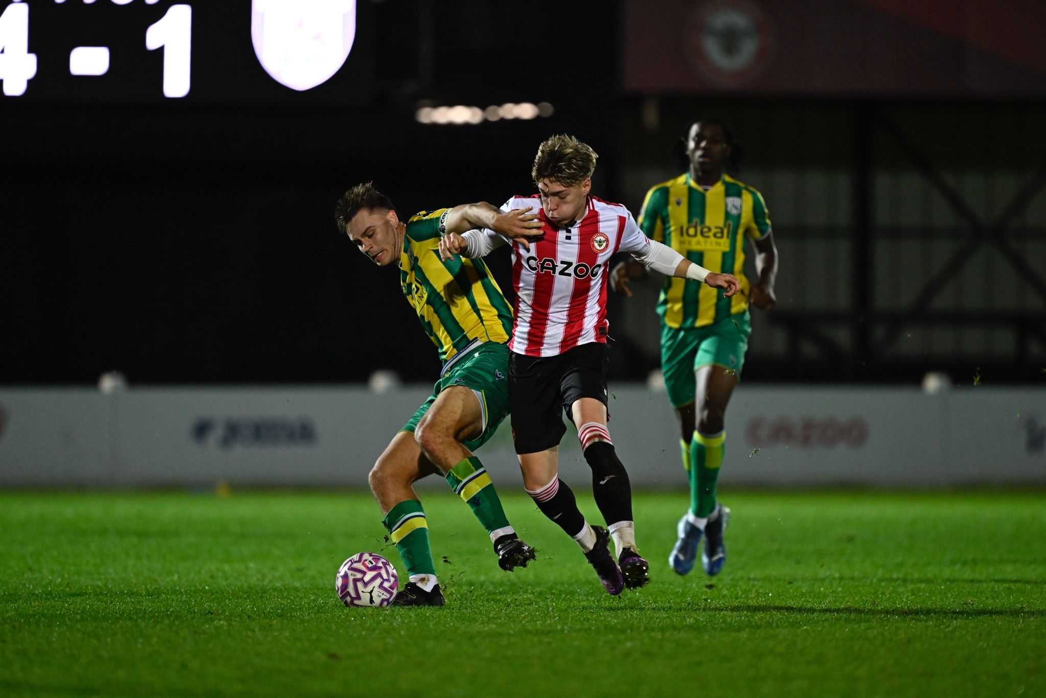 Albion in action against Brentford (photo: Pro Sports Images)
