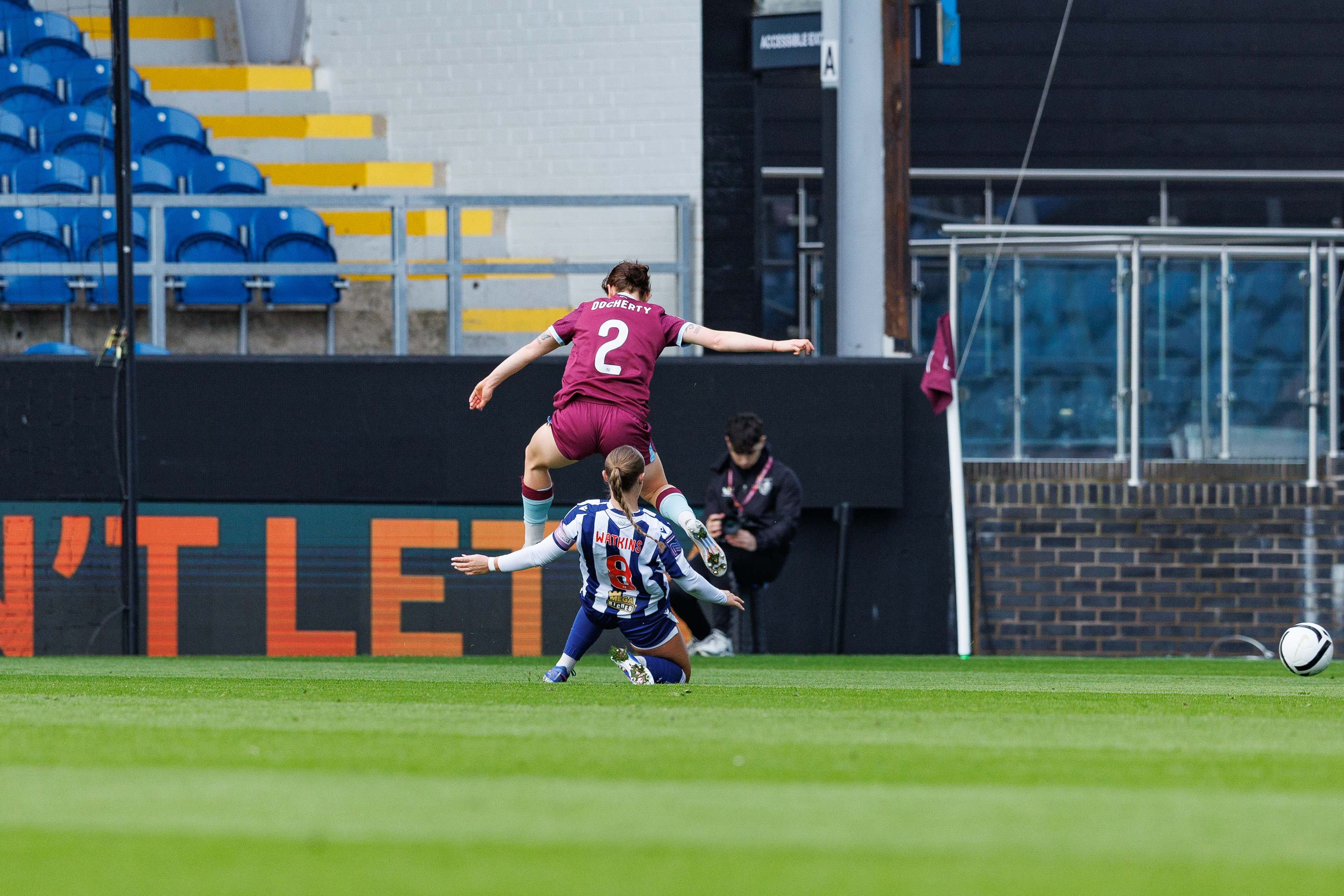 Seren Watkins tackling.