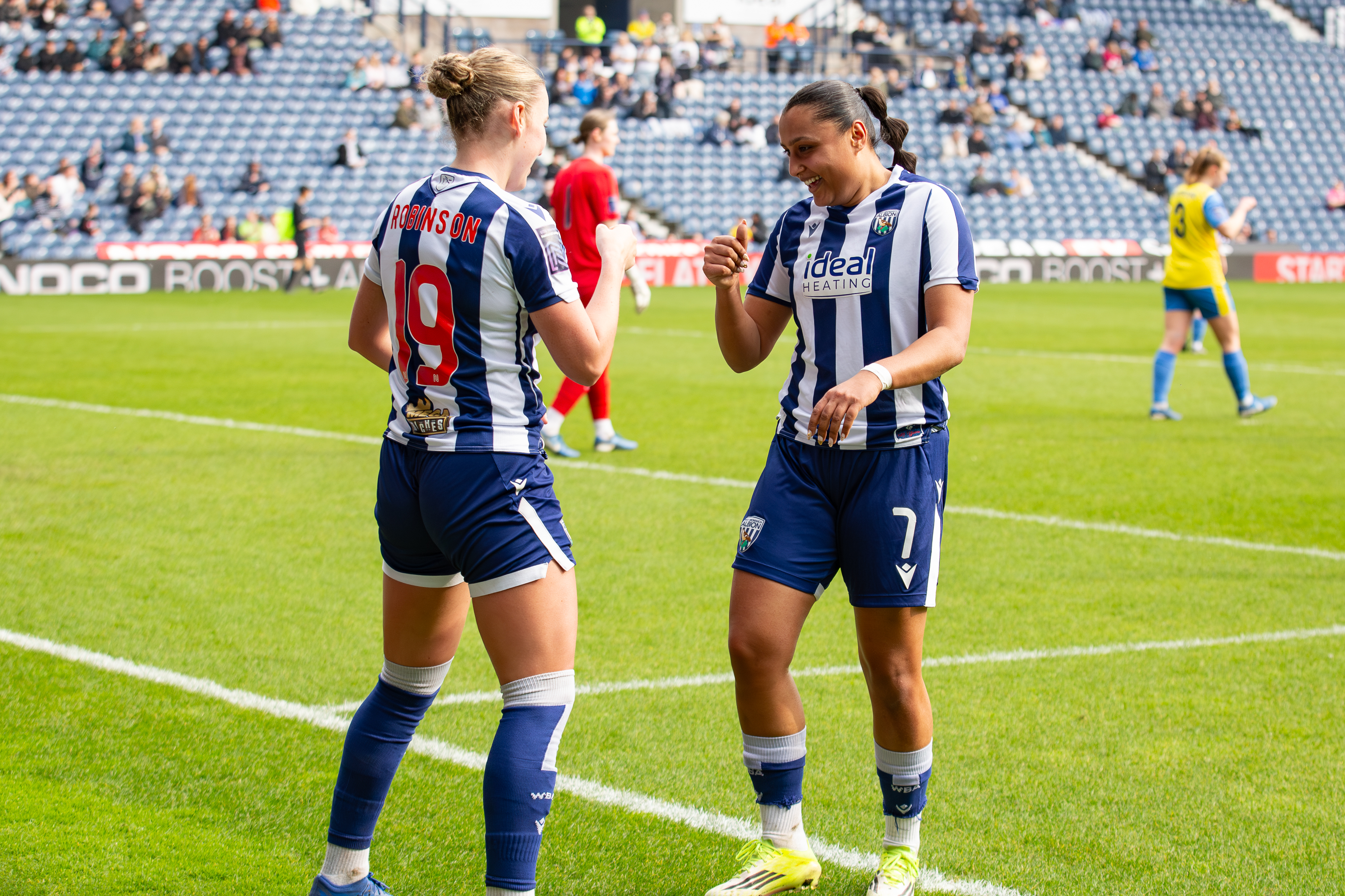 Albion Women celebrating.
