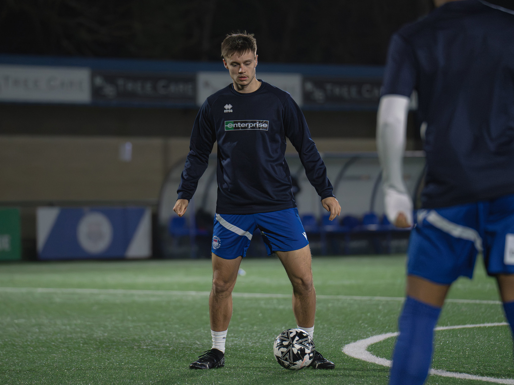 Evan Humphries warming up for Oxford City before a game 