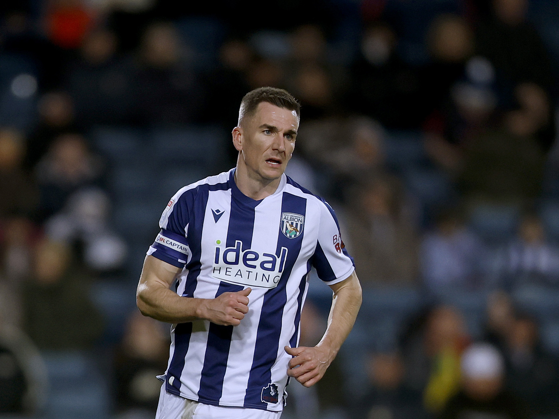 Jed Wallace in action in the home kit 