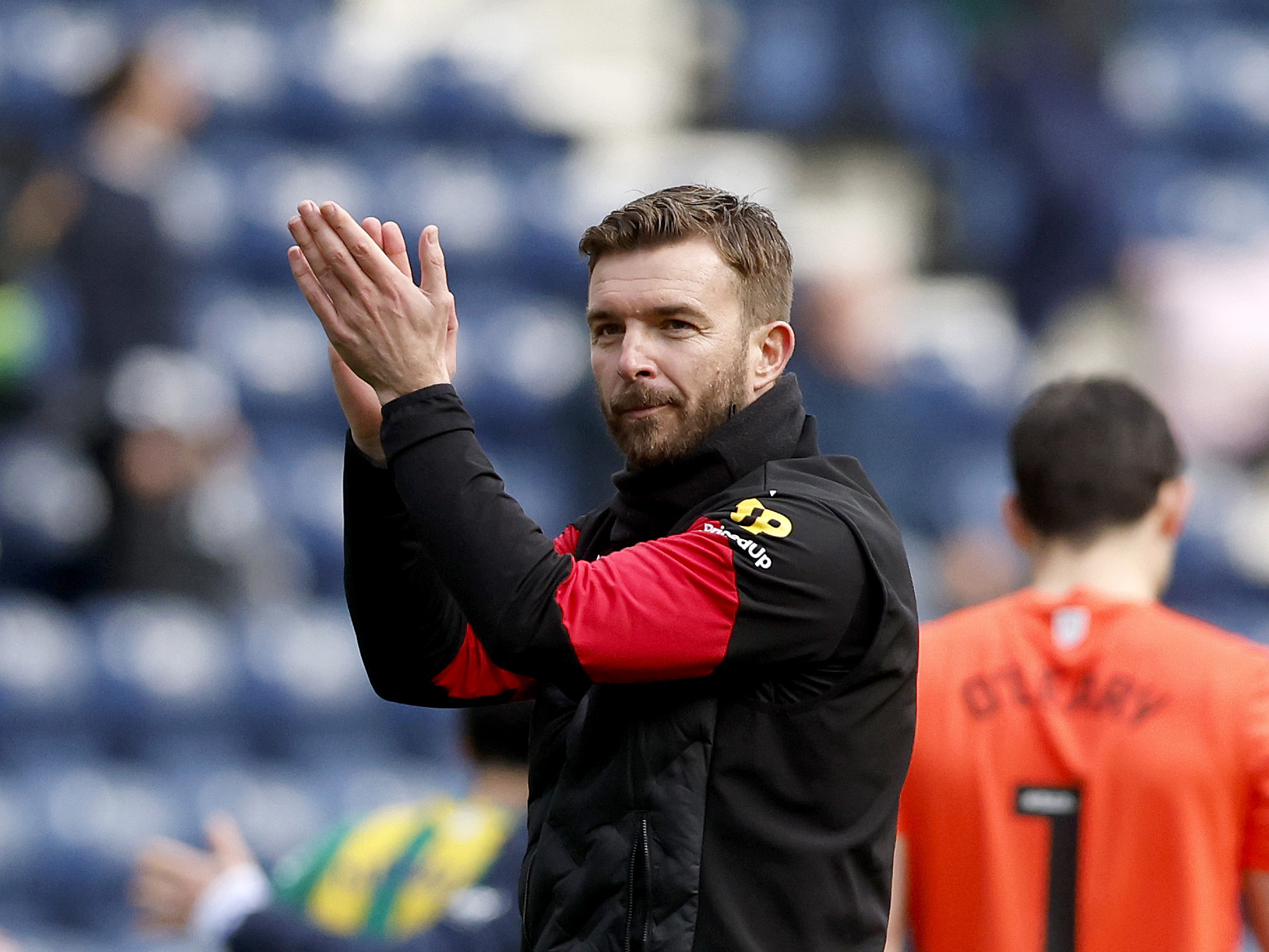 James Morrison applauding WBA fans 