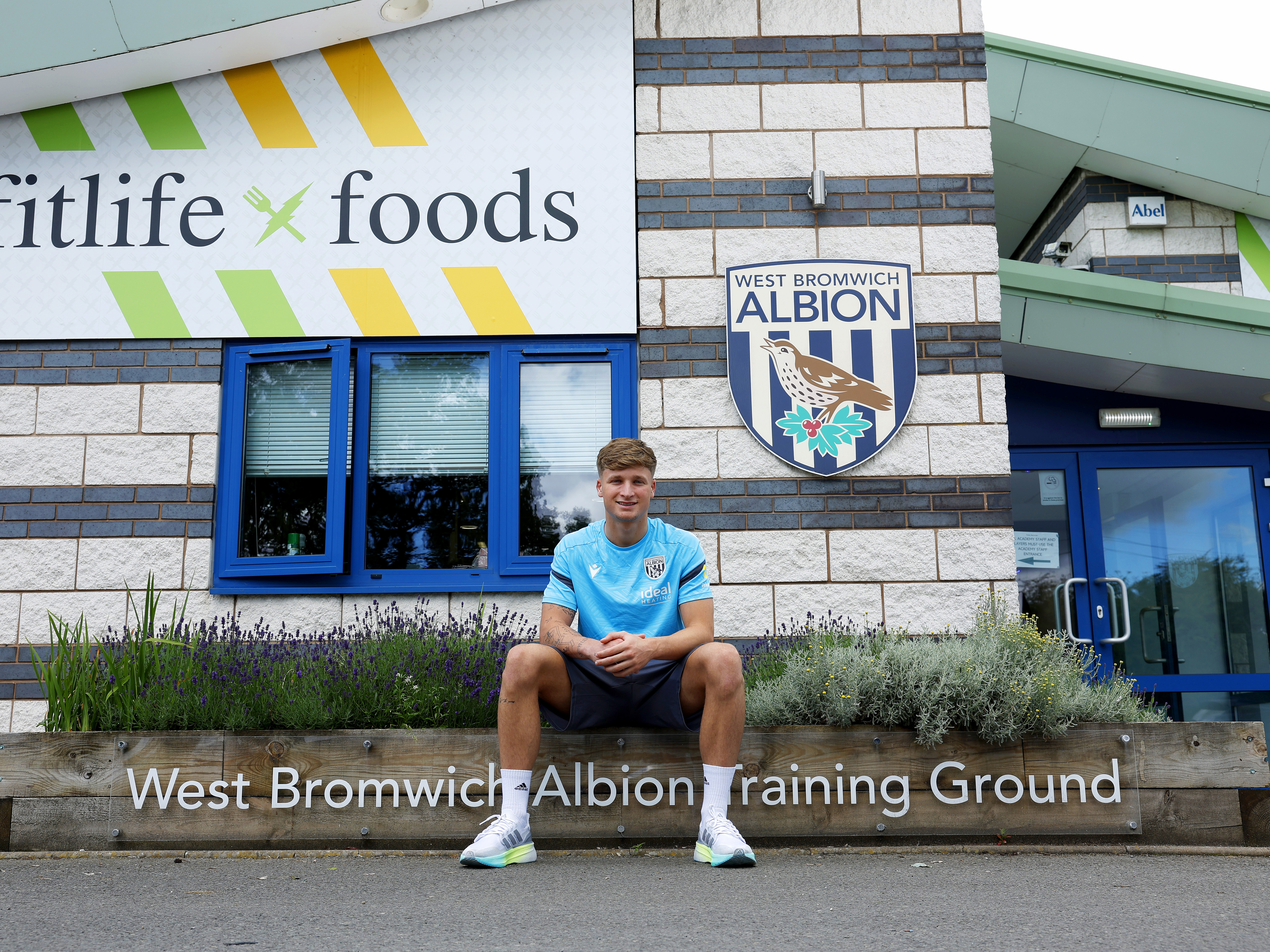 A photo of Albion signing Jimmy-Jay Morgan