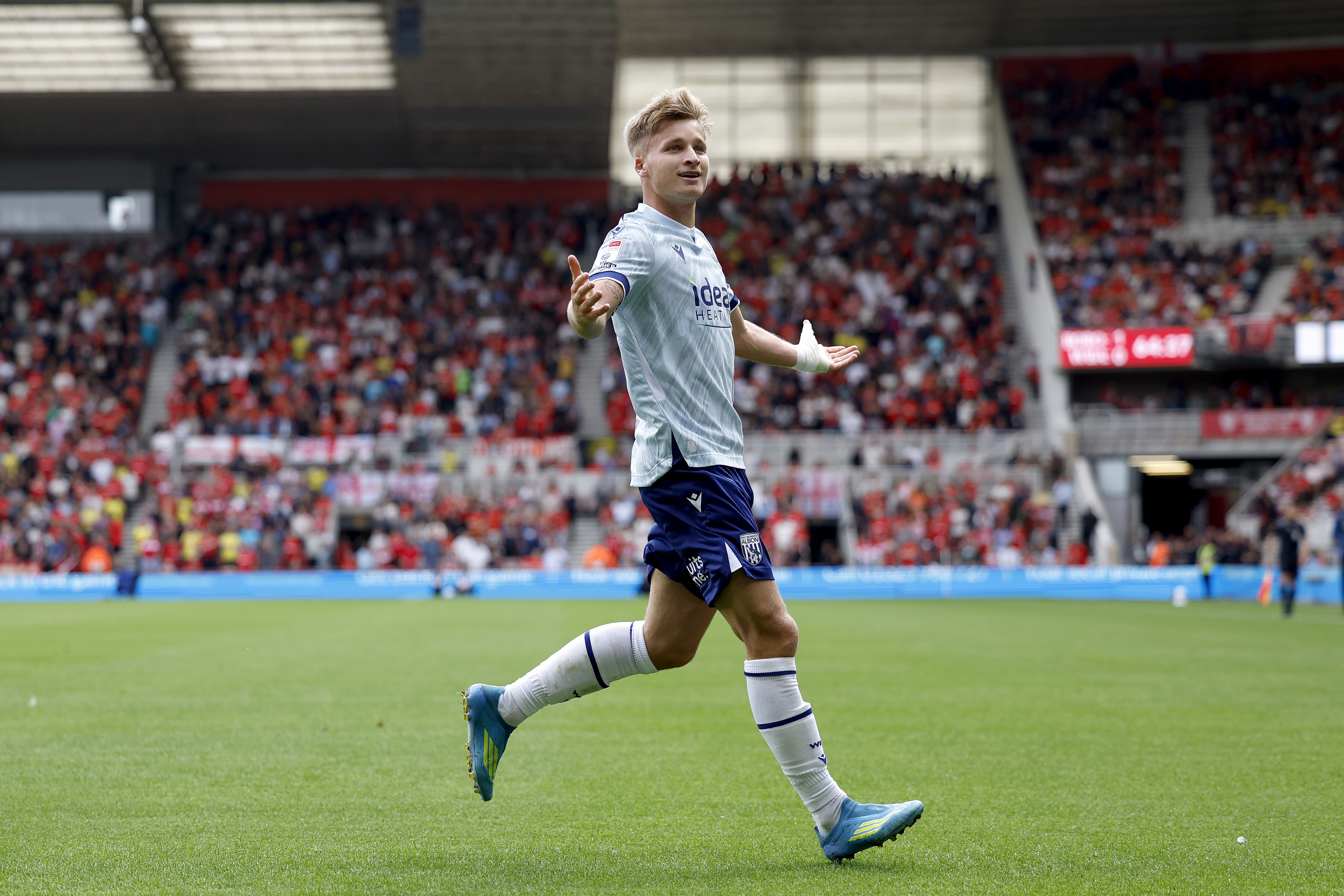 JJ Morgan celebrates his goal at Middlesbrough