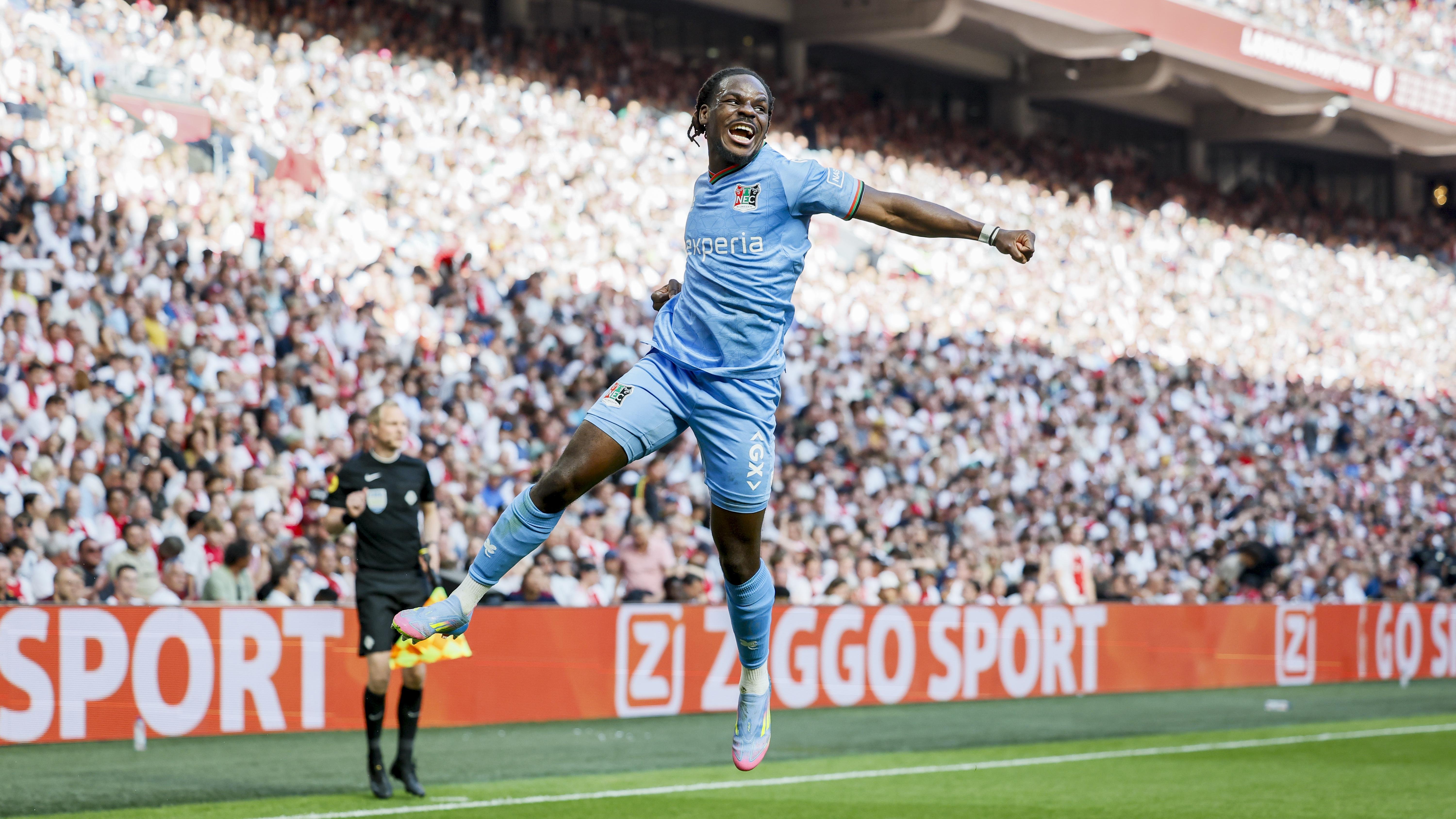 Brayann Pereira celebrates his goal against Ajax