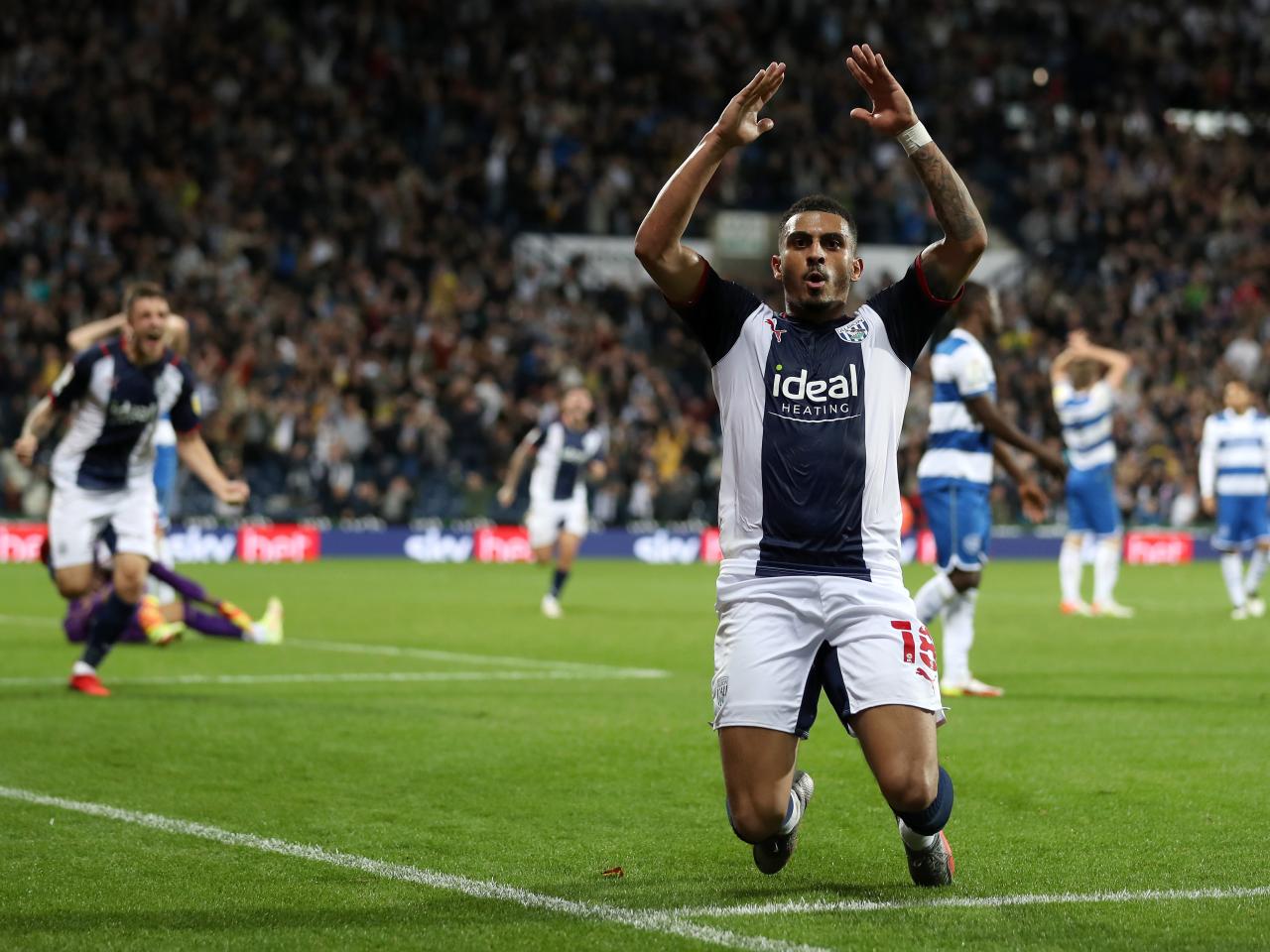 Grant slides towards supporters