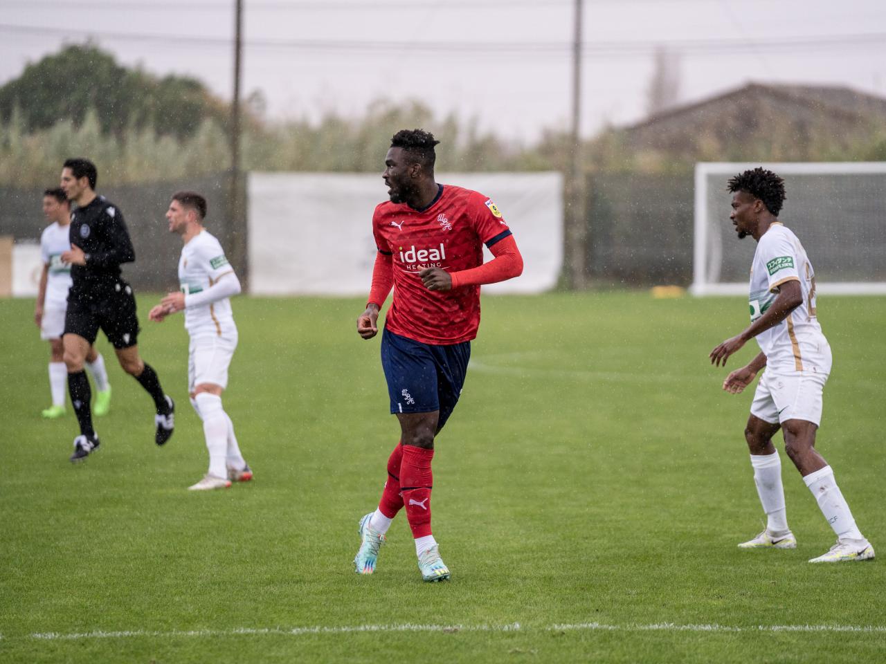 Elche CF v Albion 11