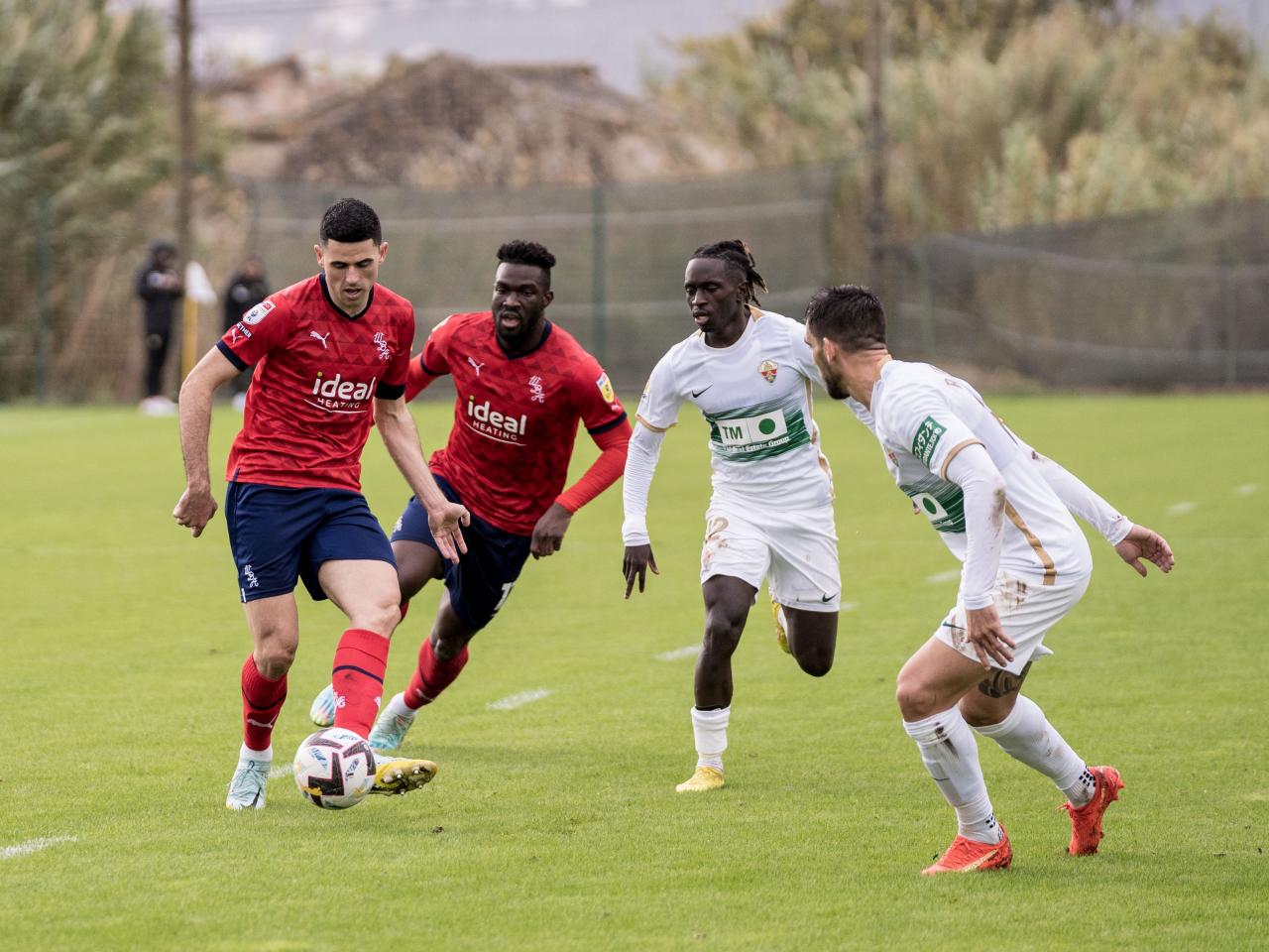 Elche CF v Albion 10