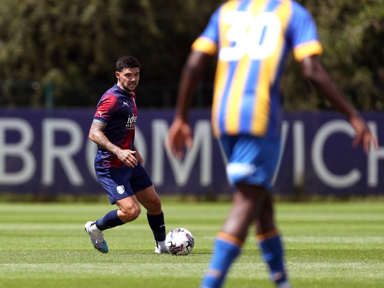 An image of Alex Mowatt against Shrewsbury