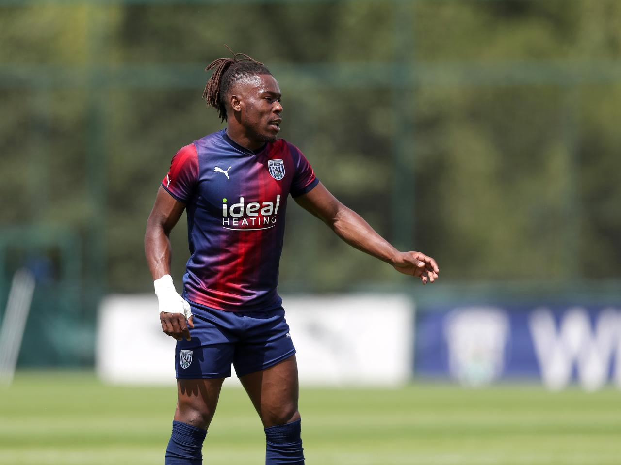 An image of Brandon Thomas Asante against Shrewsbury