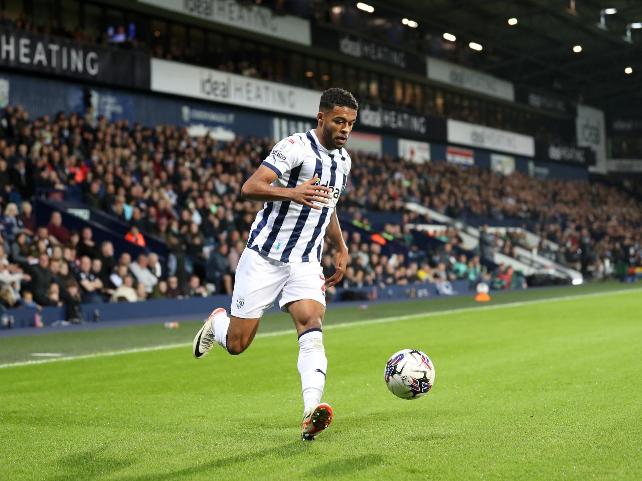 Darnell Furlong on the ball against Sheffield Wednesday