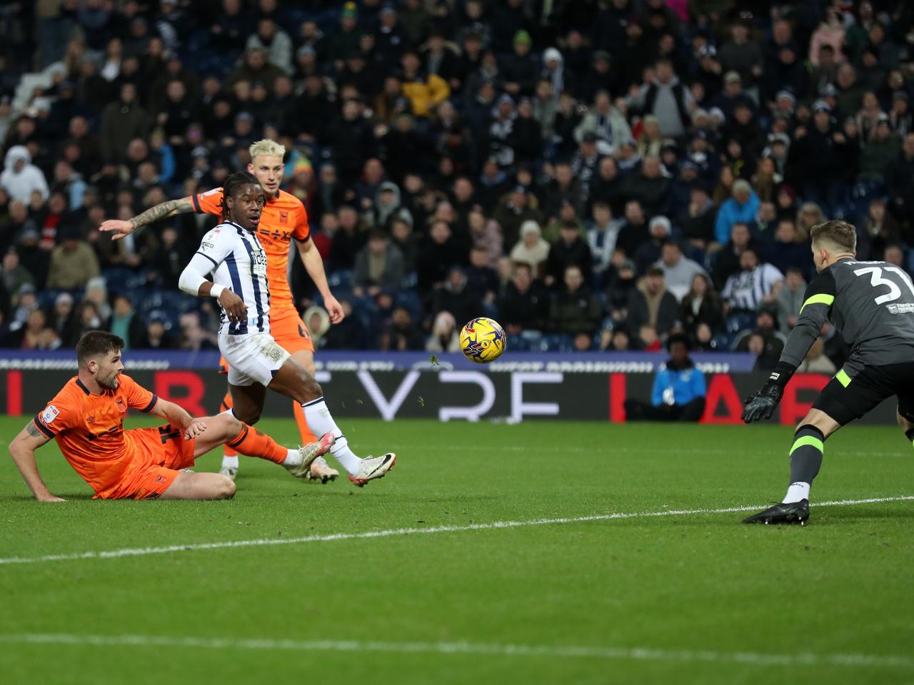 Brandon Thomas-Asante in action against Ipswich 