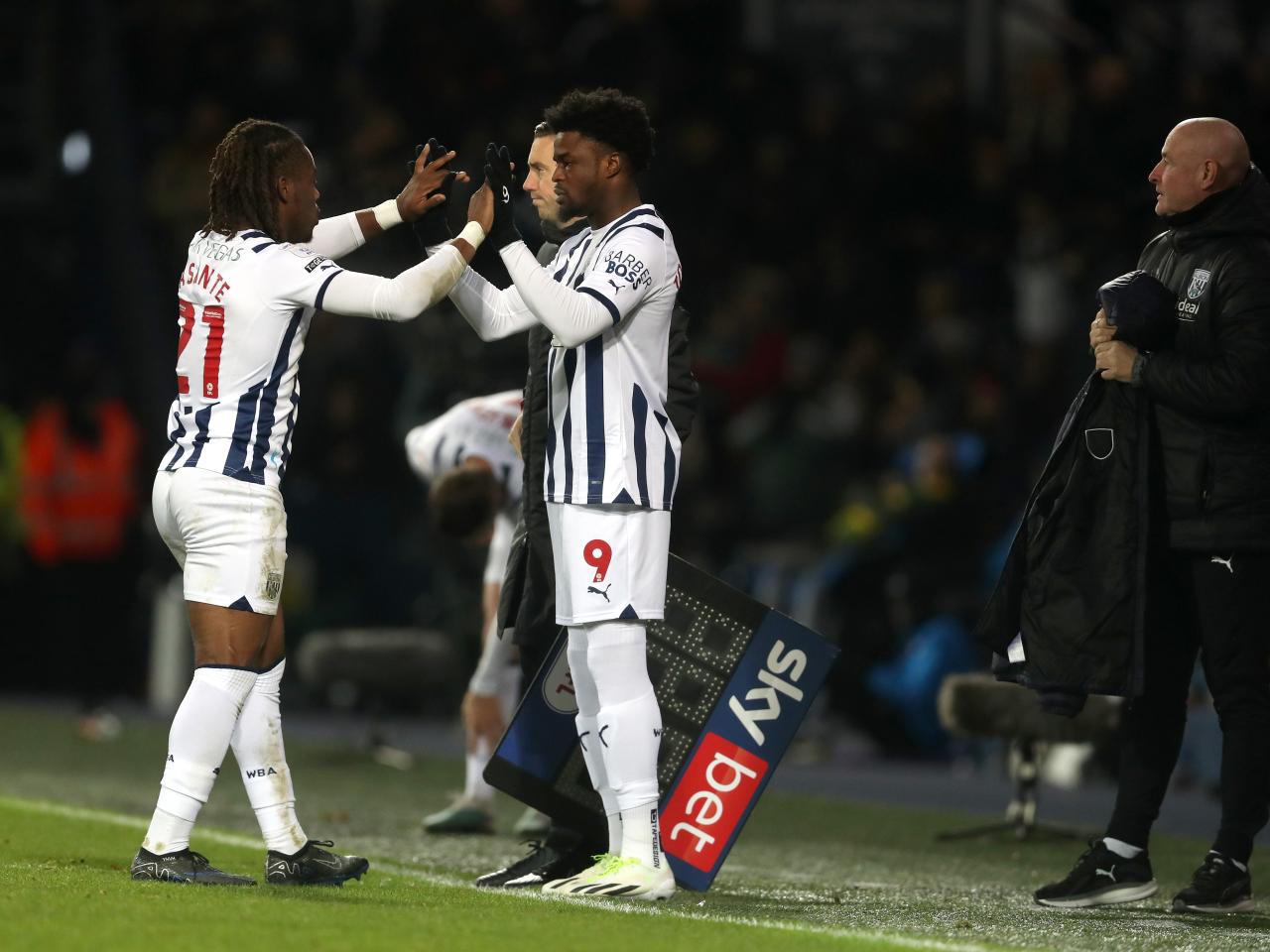 Josh Maja comes on in place of Brandon Thomas-Asante against Ipswich 