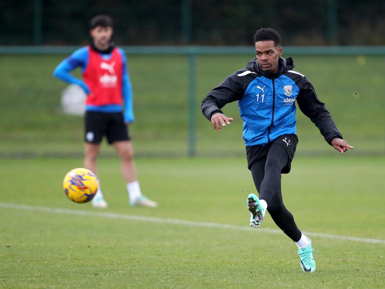 Grady Diangana takes a shot in training 