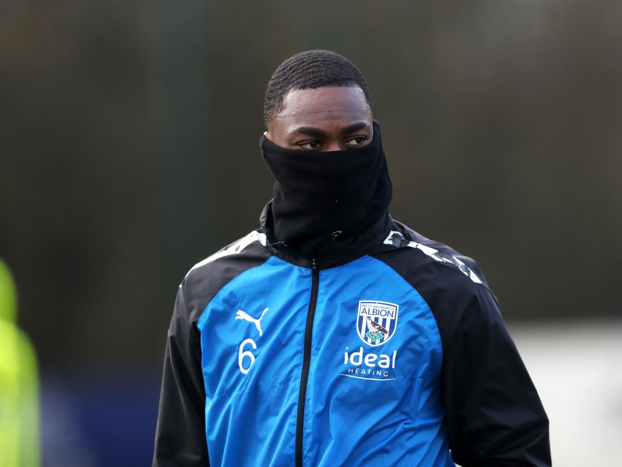 Semi Ajayi in a snood in training 