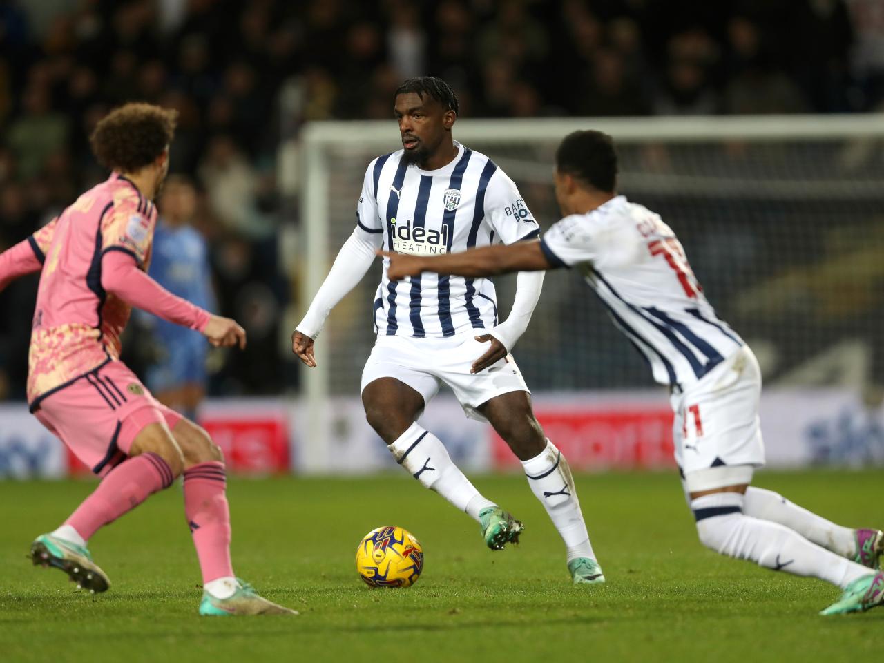 Cedric Kipre on the ball against Leeds