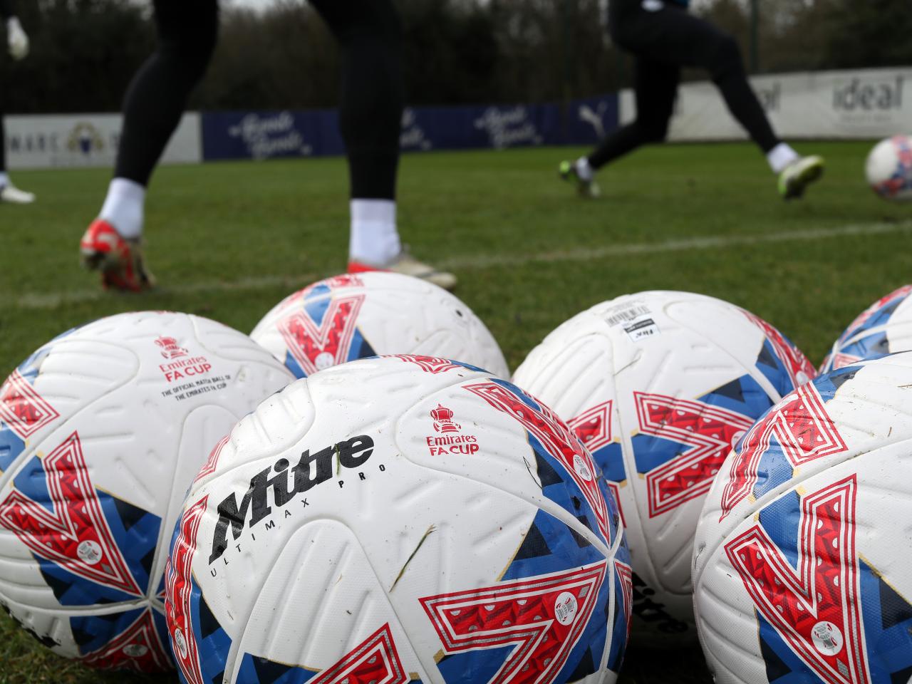 Emirates FA cup footballs