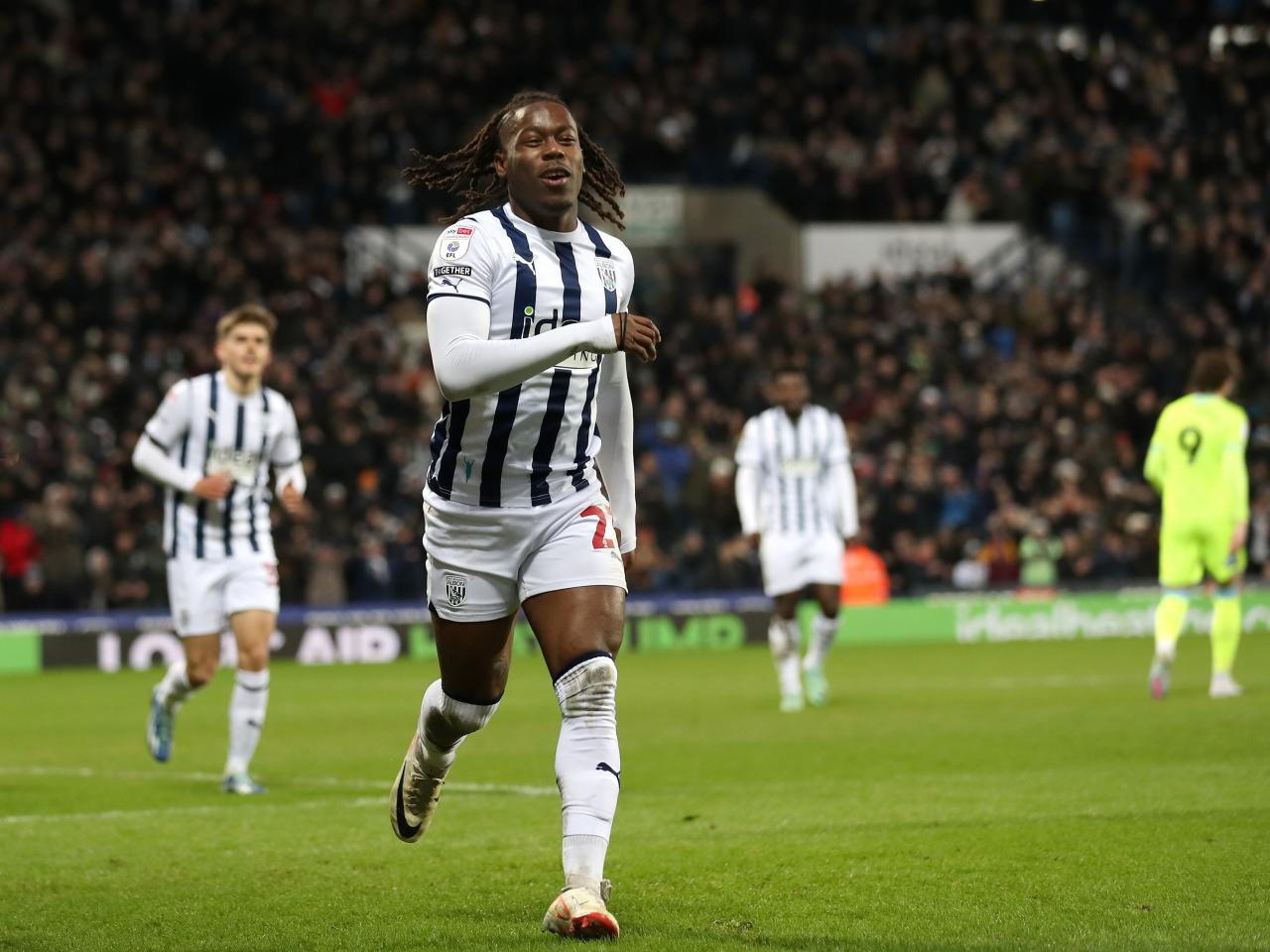 Brandon Thomas-Asante celebrates scoring his second against Blackburn