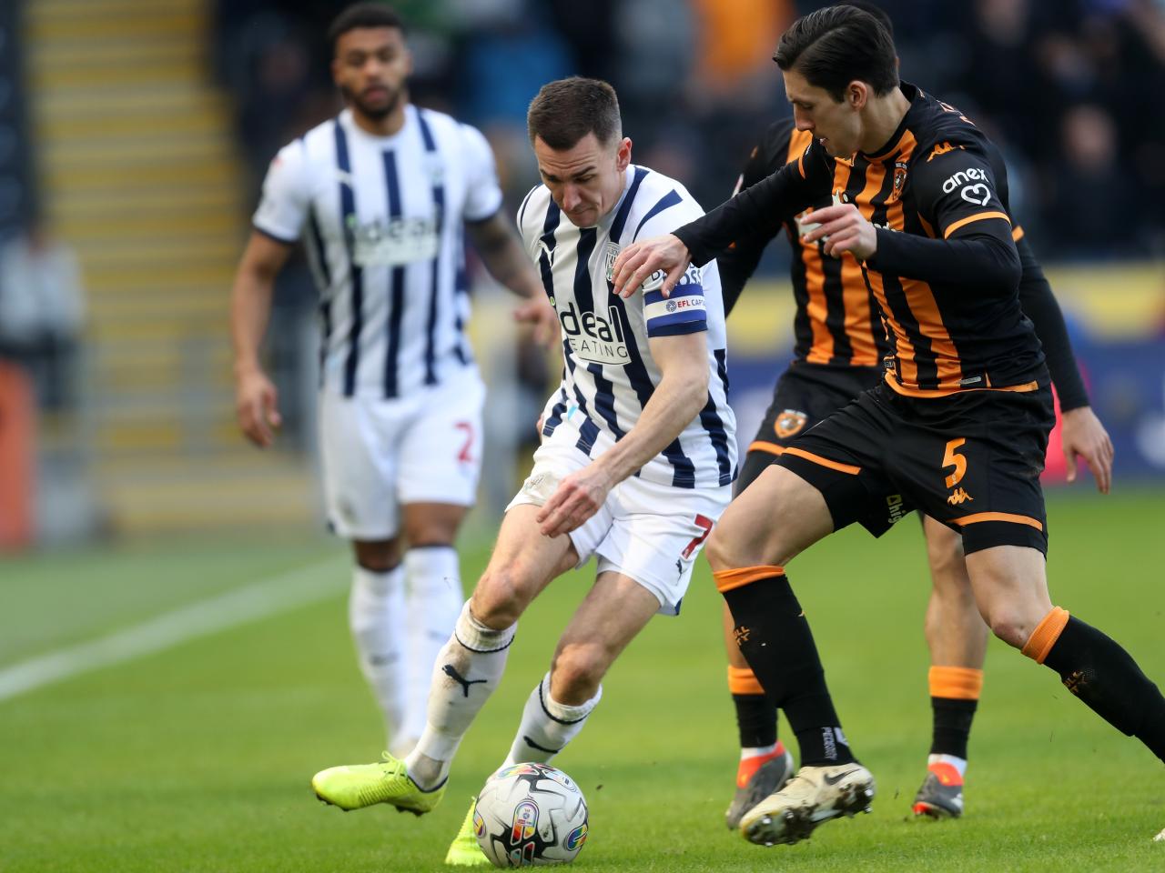 Jed Wallace on the ball against Hull City