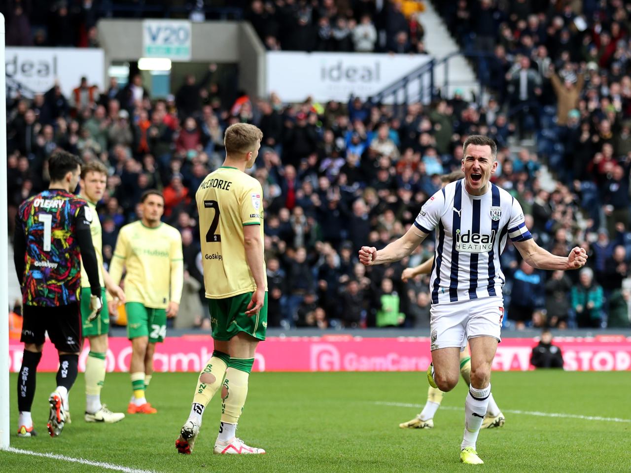 Jed Wallace celebrates scoring against Bristol City
