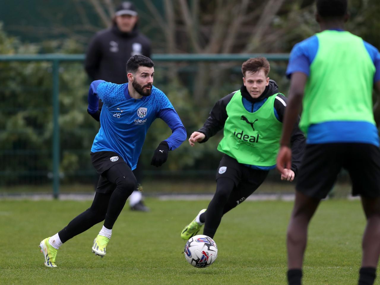 Pipa running with the ball during a training session