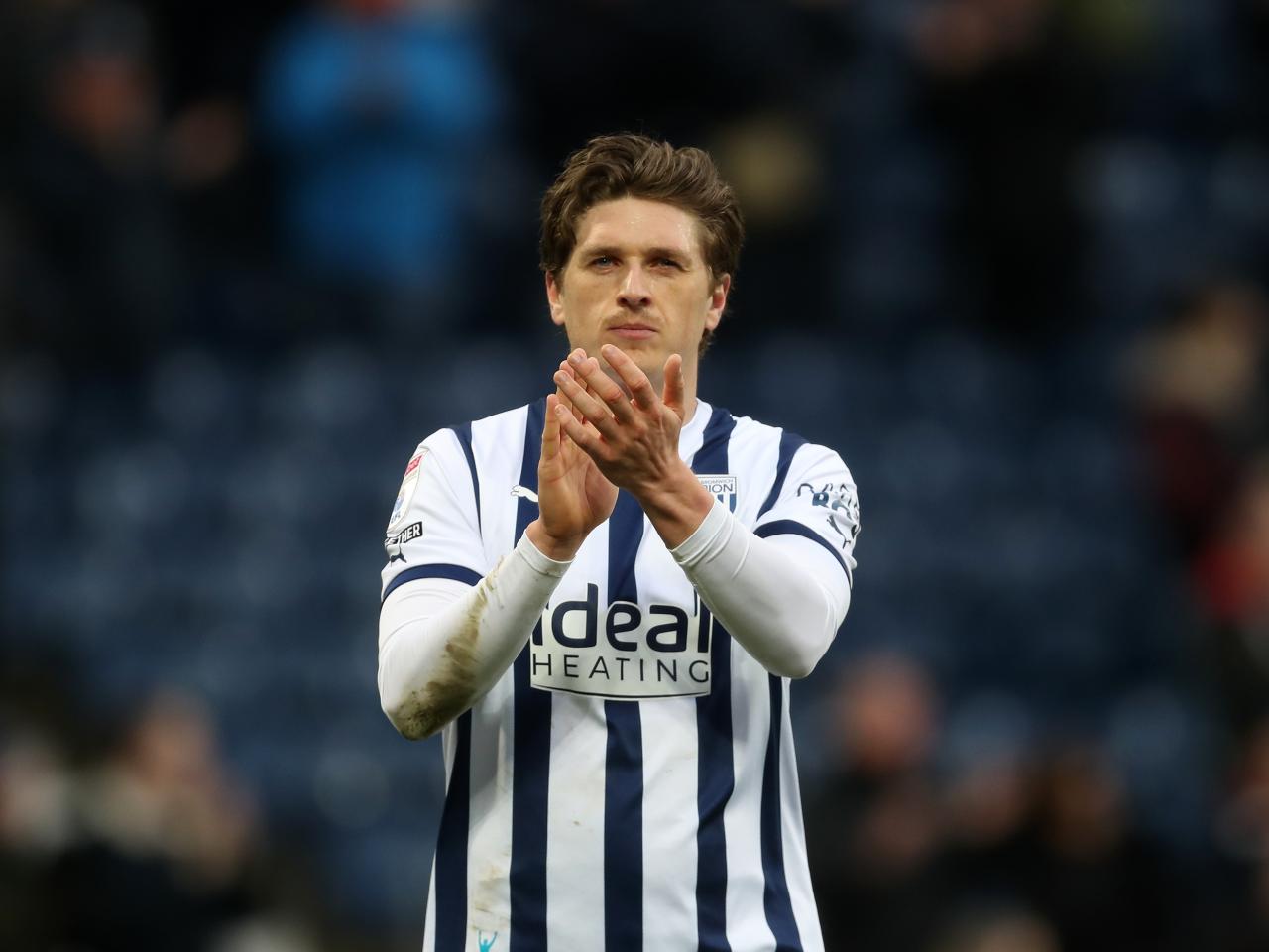 Adam Reach applauding Albion fans after beating Bristol City