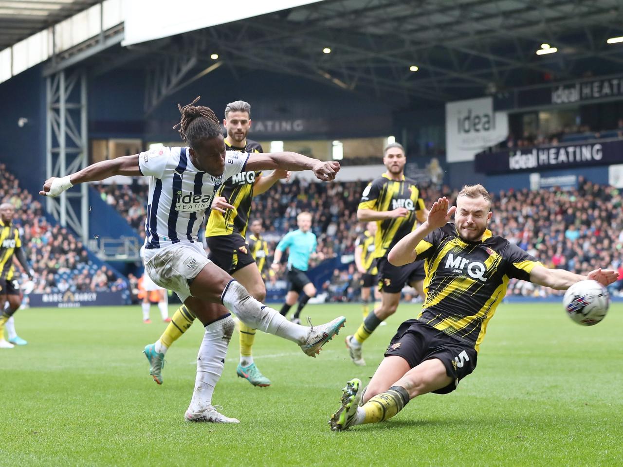 Brandon Thomas-Asante shoots and scores against Watford 