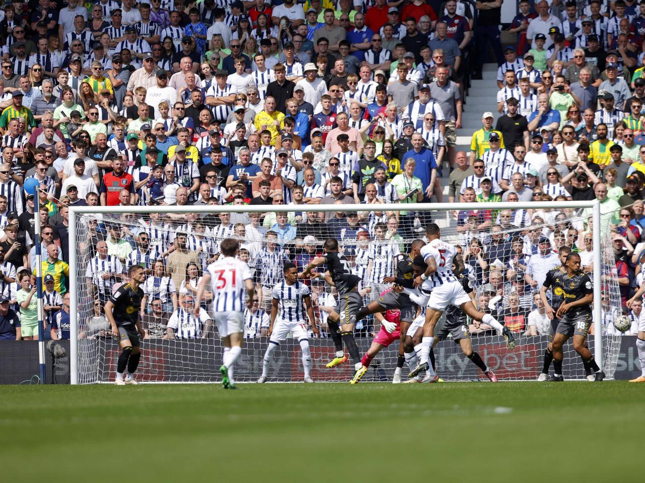 A general busy action shot of Albion's clash against Southampton 