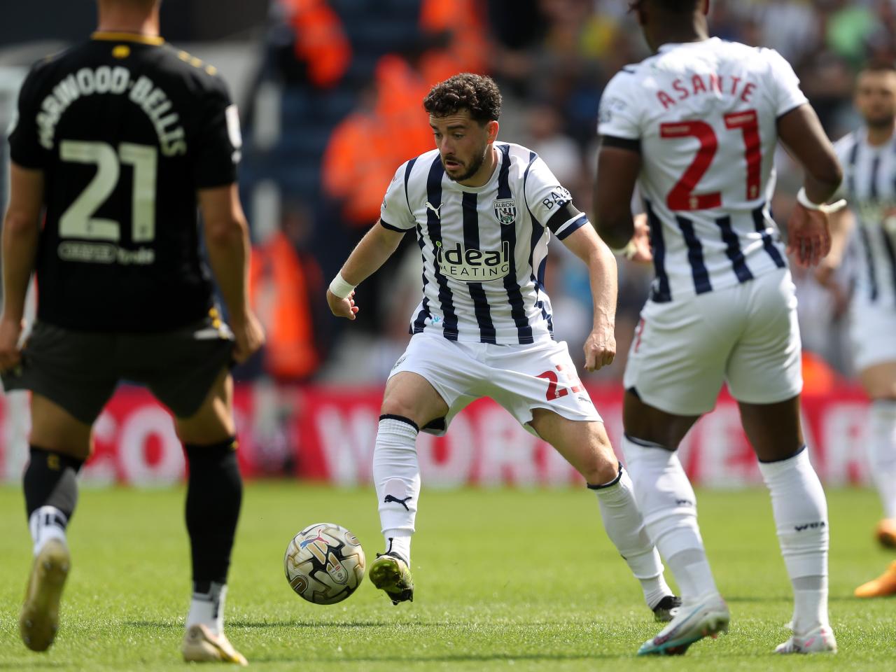 Mikey Johnston on the ball against Southampton at The Hawthorns