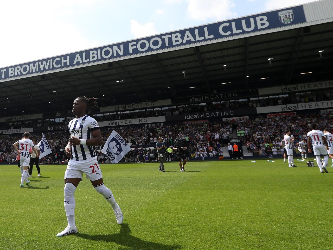 Albion players on the pitch moments before kick-off at The Hawthorns 