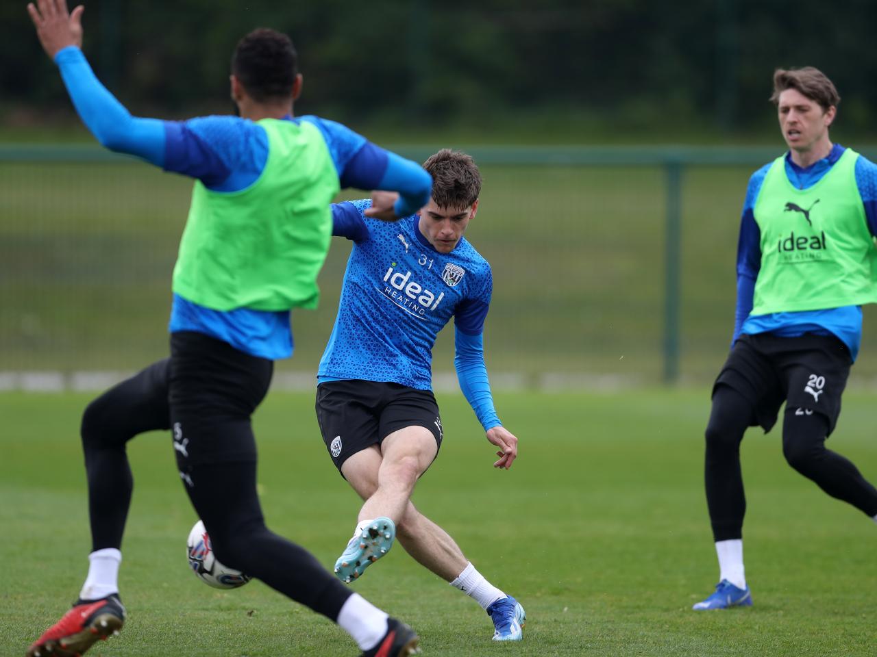 Tom Fellows shooting during a training session 