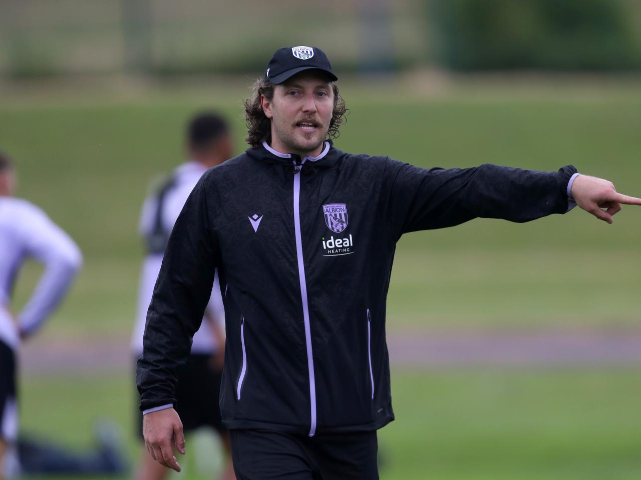 Coach Michael Hefele in the middle of a training session 