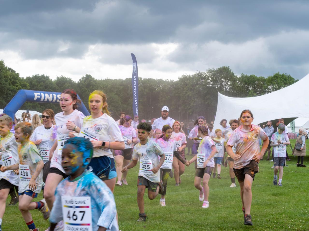 Runners setting off down the course.