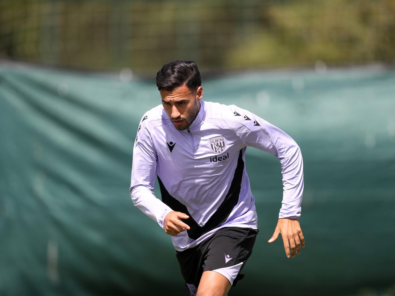 Gianluca Frabotta running in training 