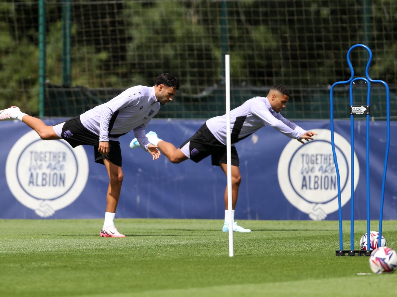 Lewis Dobbin and Gianluca Frabotta training together