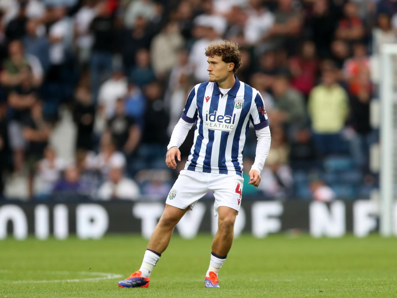 Callum Styles in action against Swansea 