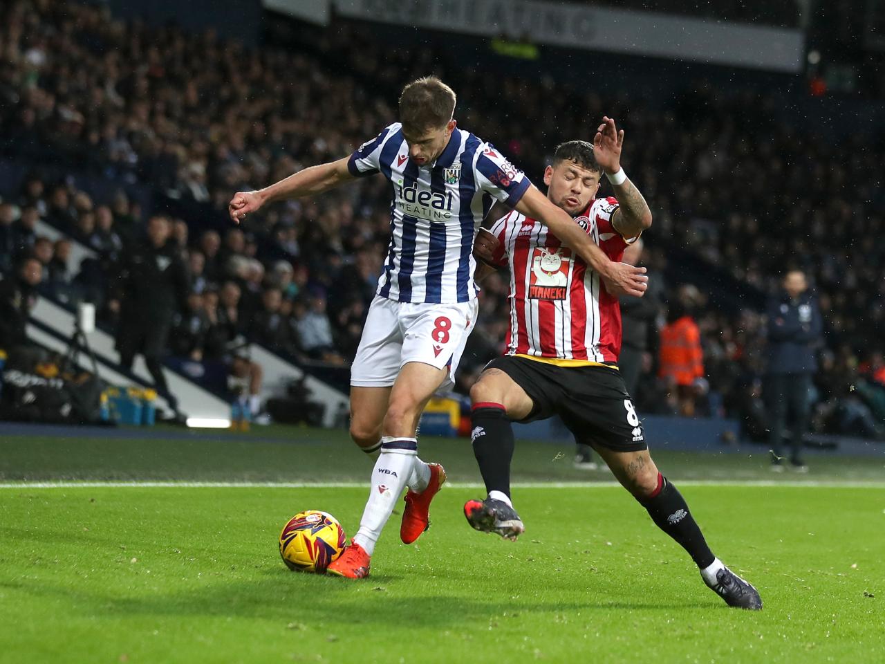 Jayson Molumby on the ball against Sheffield United 