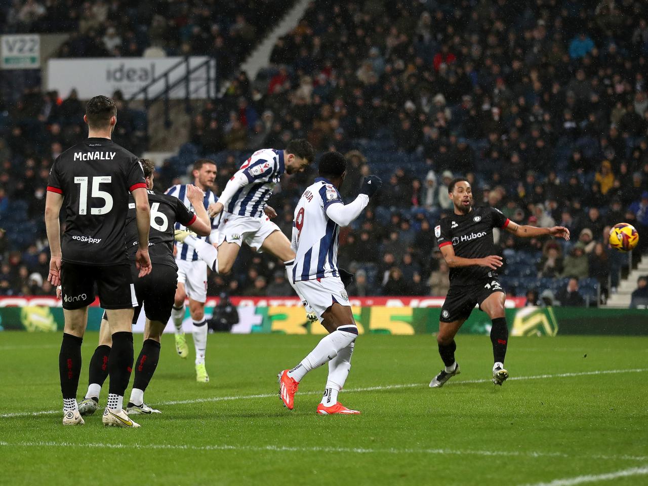 Mikey Johnston scoring a header against Bristol City 