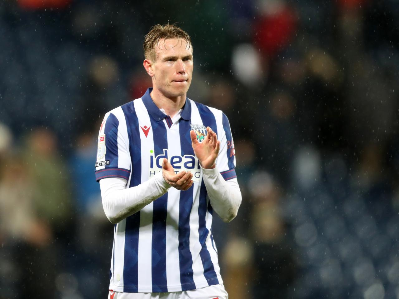 Torbjørn Heggem applauding Albion fans after the match against Sheffield United 