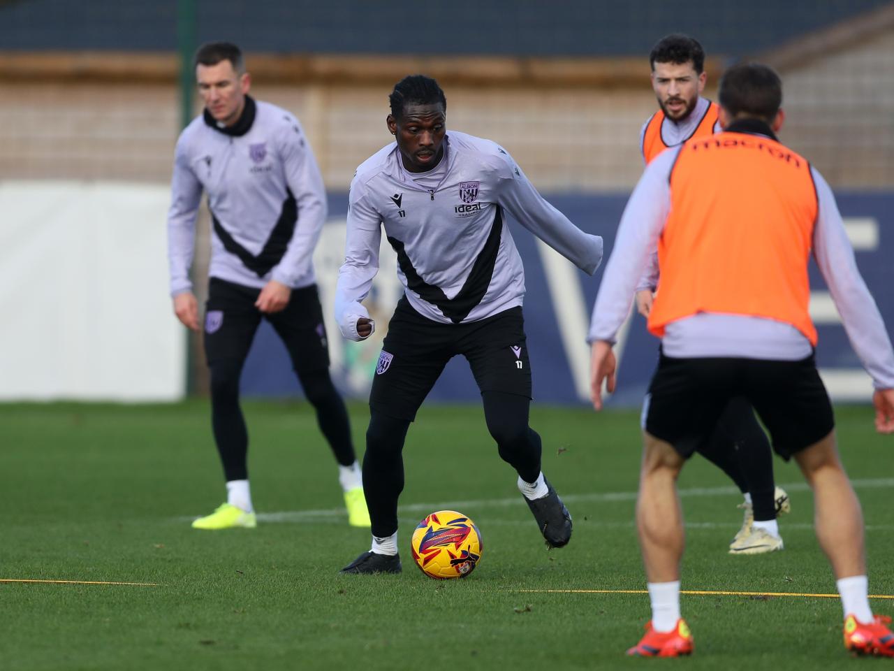 Ousmane Diakité on the ball during training 