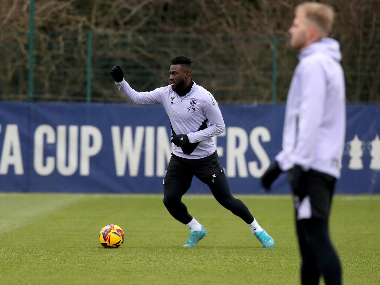 Daryl Dike on the ball during training