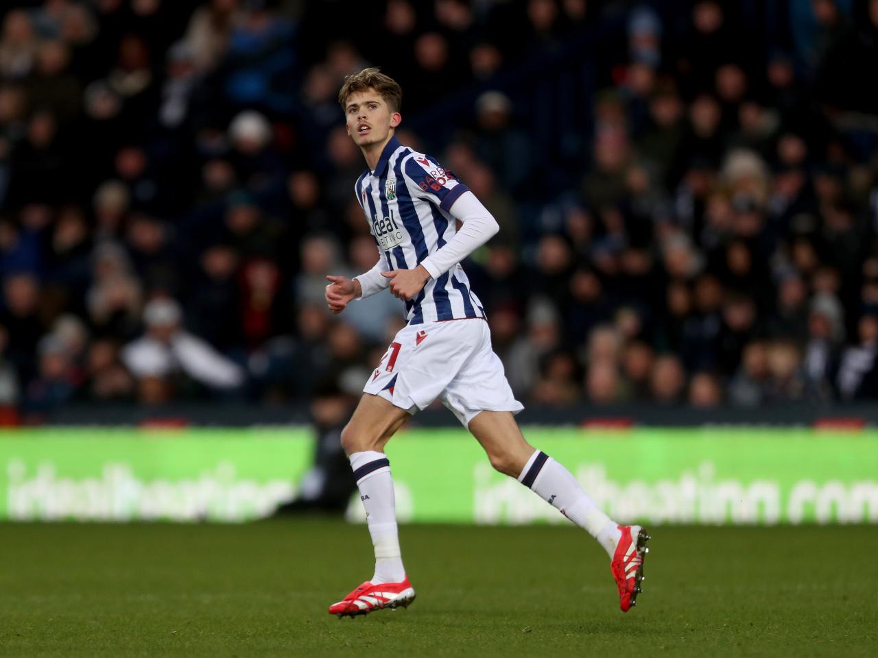 Isaac Price in action against Portsmouth