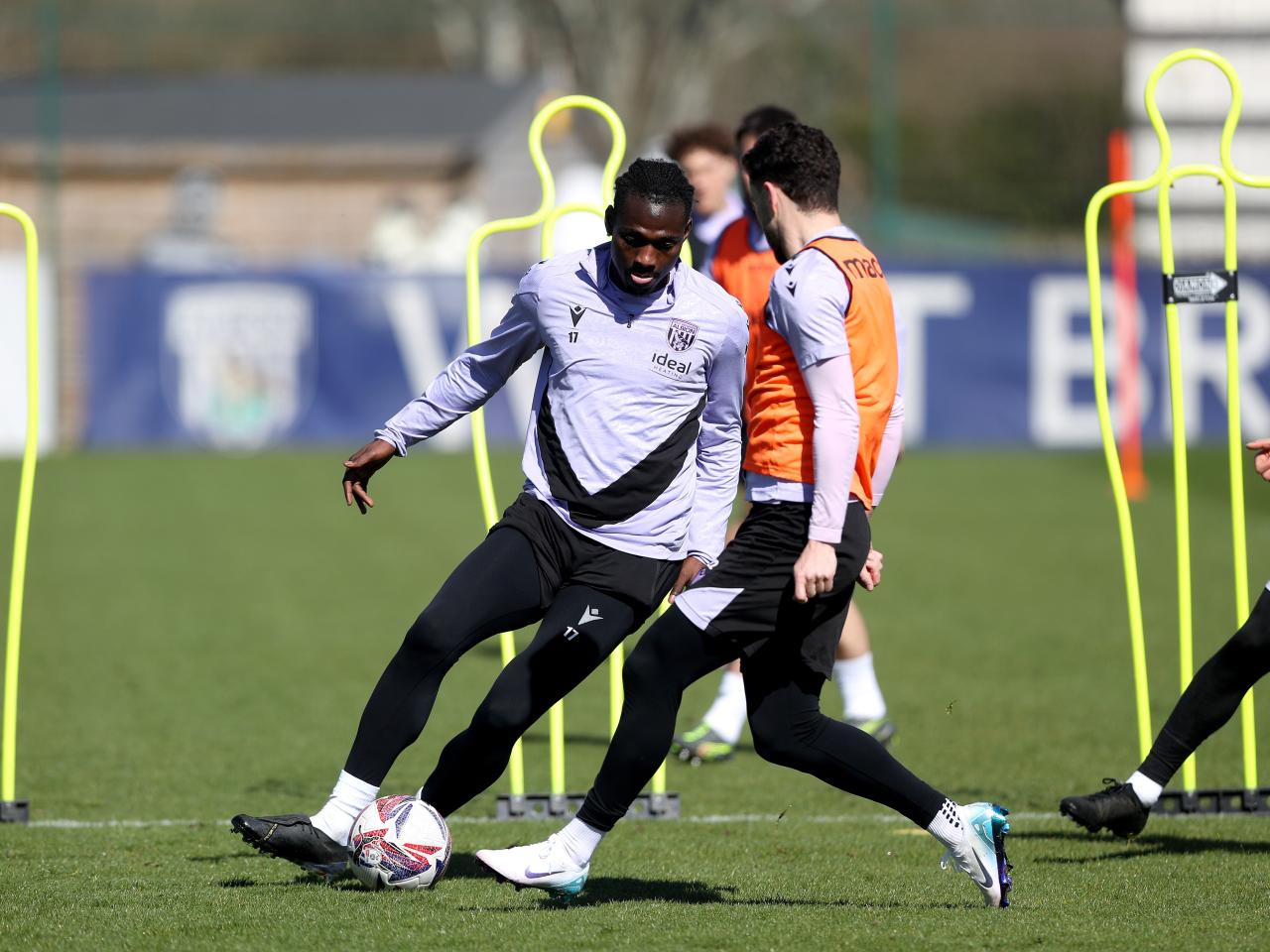 Ousmane Diakité on the ball during training