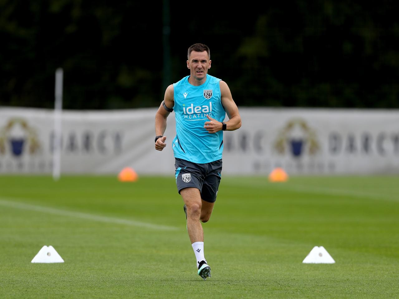 Jed Wallace running during a training session