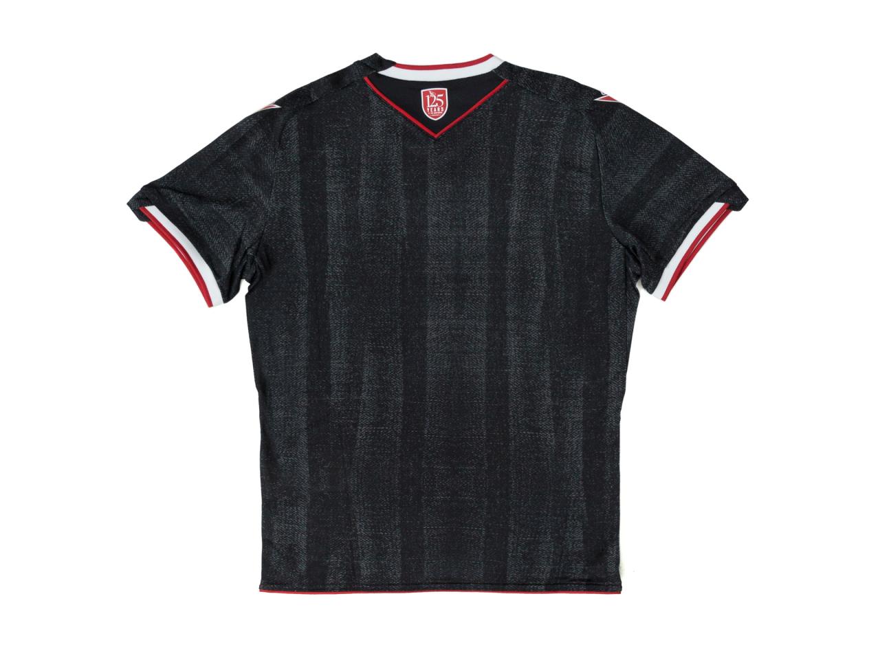 An image of the back of Albion's black and red third kit