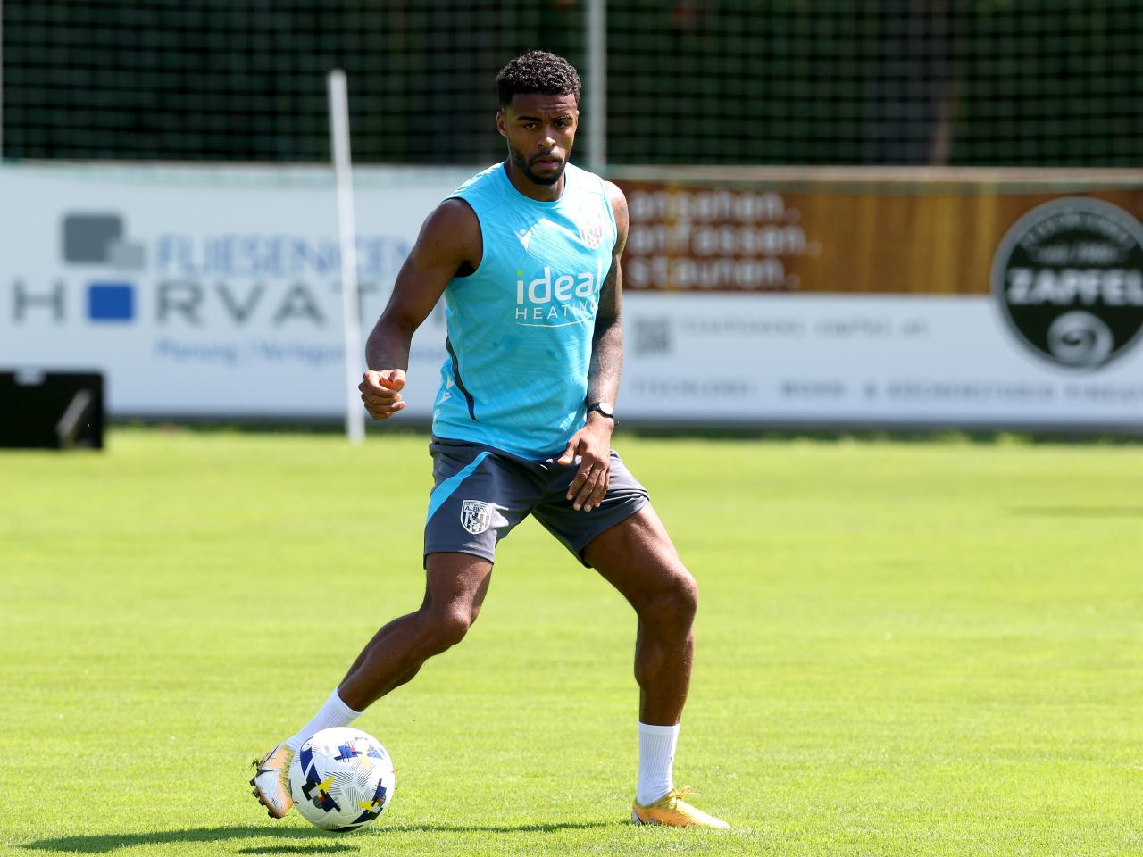 Darnell Furlong on the ball during a training session