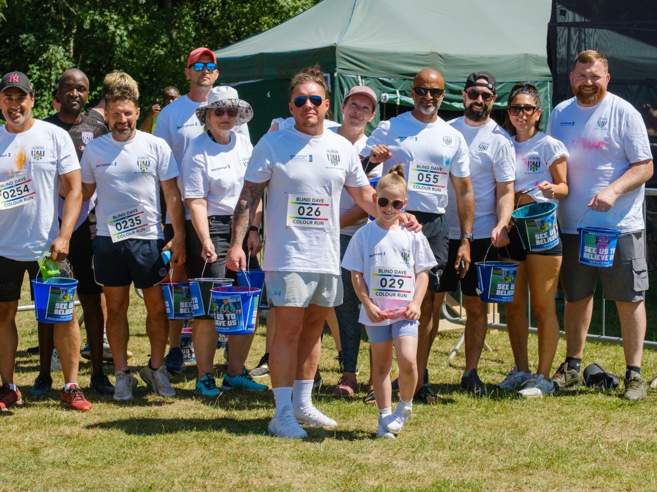 Group photo of paint throwers.