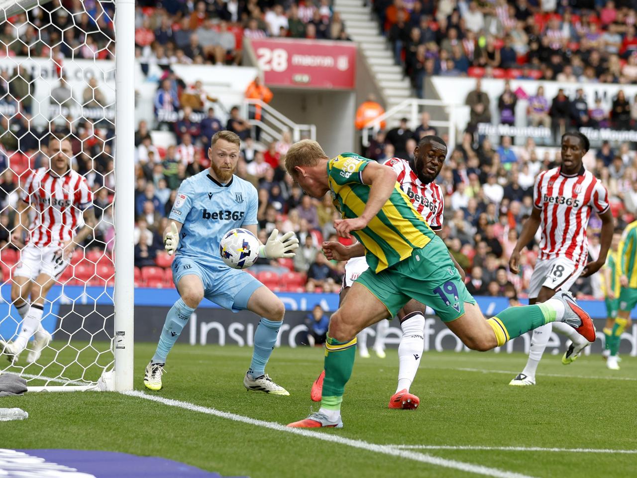 Aune Heggebø in action against Stoke 