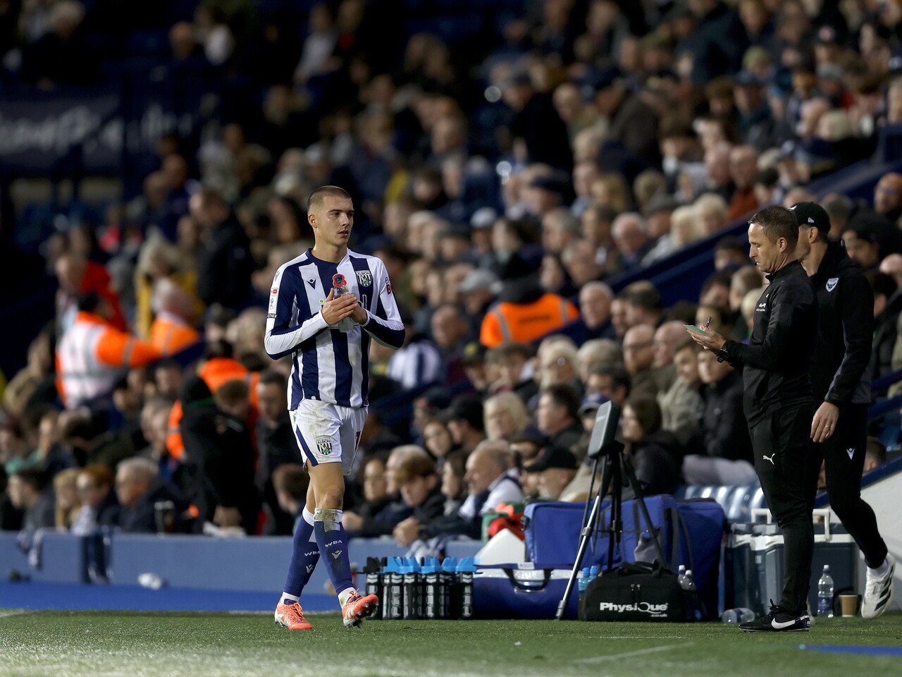 Alfie Gilchrist clapping WBA fans after coming off against Oxford 